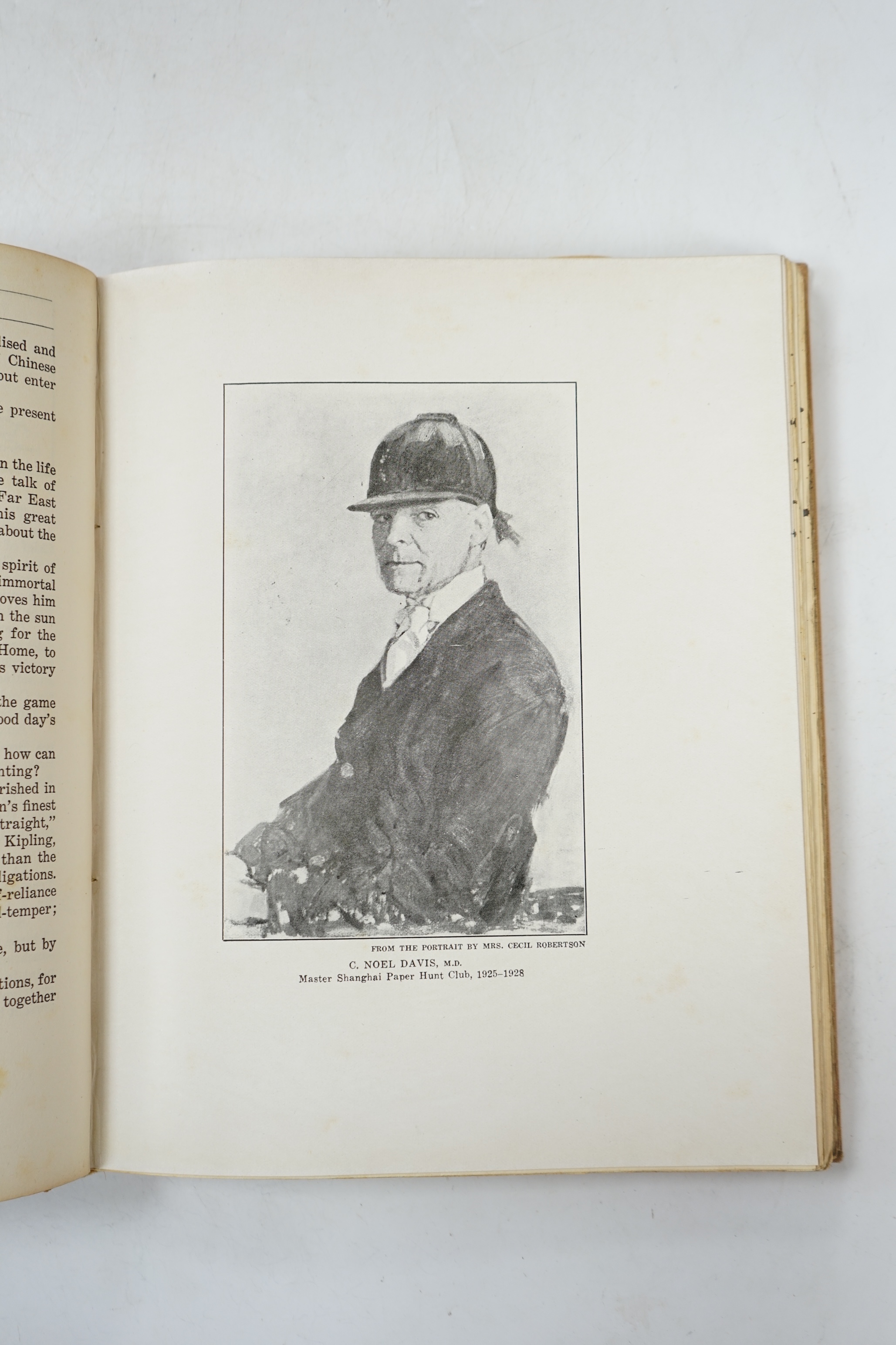 Noel Davis, Charles - A History of The Shanghai Paper Hunt Club, Shanghai: Kelly and Walsh, 1930